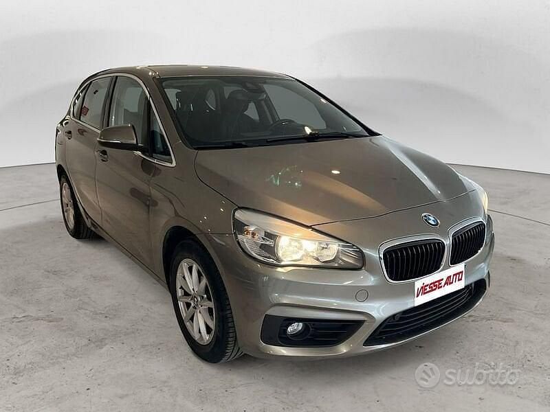Usata BMW 218 Efficient Dynamics 116 CV (85 kW) 2017 Grigio Station wagon