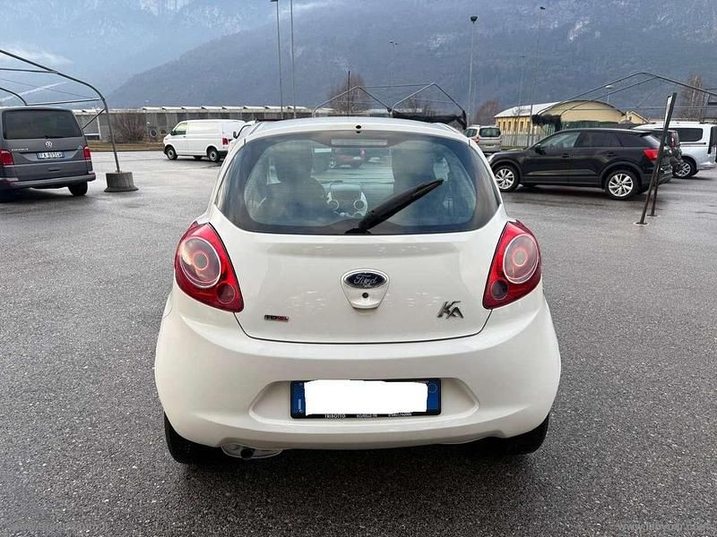 Usata Ford Ka Plus Business Edition 75 CV (55 kW) 2012 Bianco Utilitaria