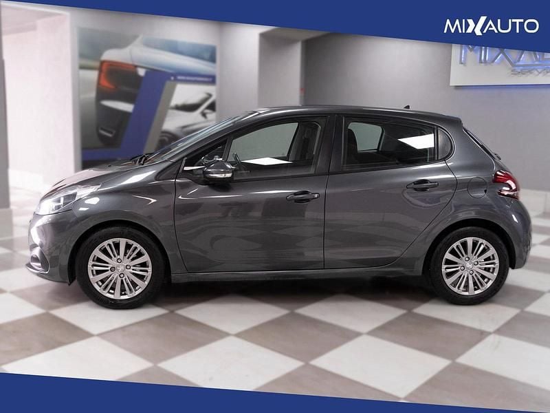 Usata Peugeot 208 Active 75 CV (55 kW) 2016 Grigio Utilitaria