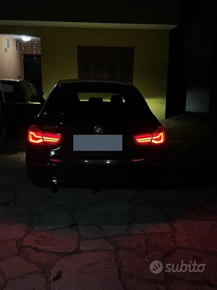 Usata BMW 318 Sport Line 150 CV (110 kW) 2017 Nero Berlina