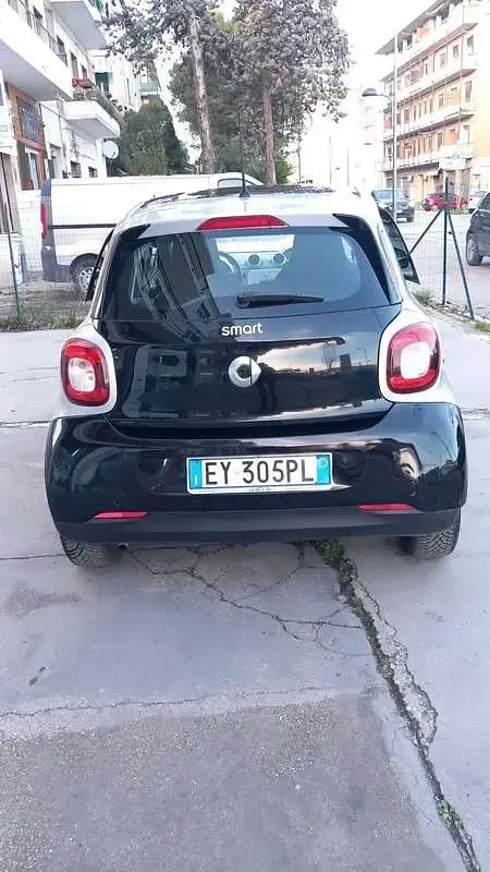 Begagnad Smart ForFour 71 HK (52 kW) 2015 Halvkombi