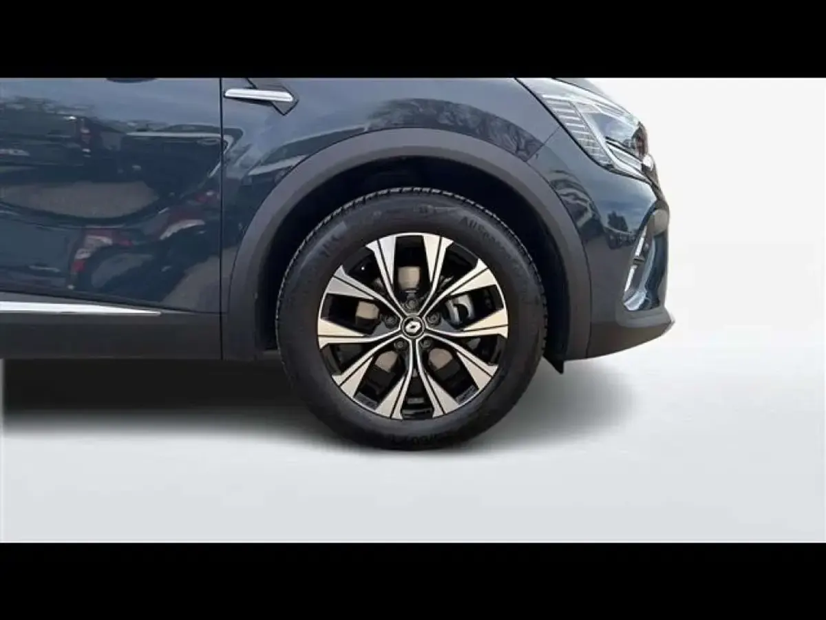Usata Renault Captur Techno 145 CV (106 kW) 2023 Grigio scuro SUV