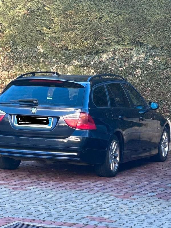 Usata BMW 320 M Sport 163 CV (119 kW) 2010 Blu Station wagon