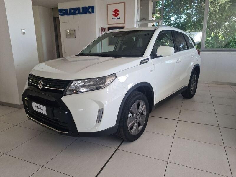 Usata Suzuki Vitara Cool 129 CV (94 kW) 2024 Vari colori SUV