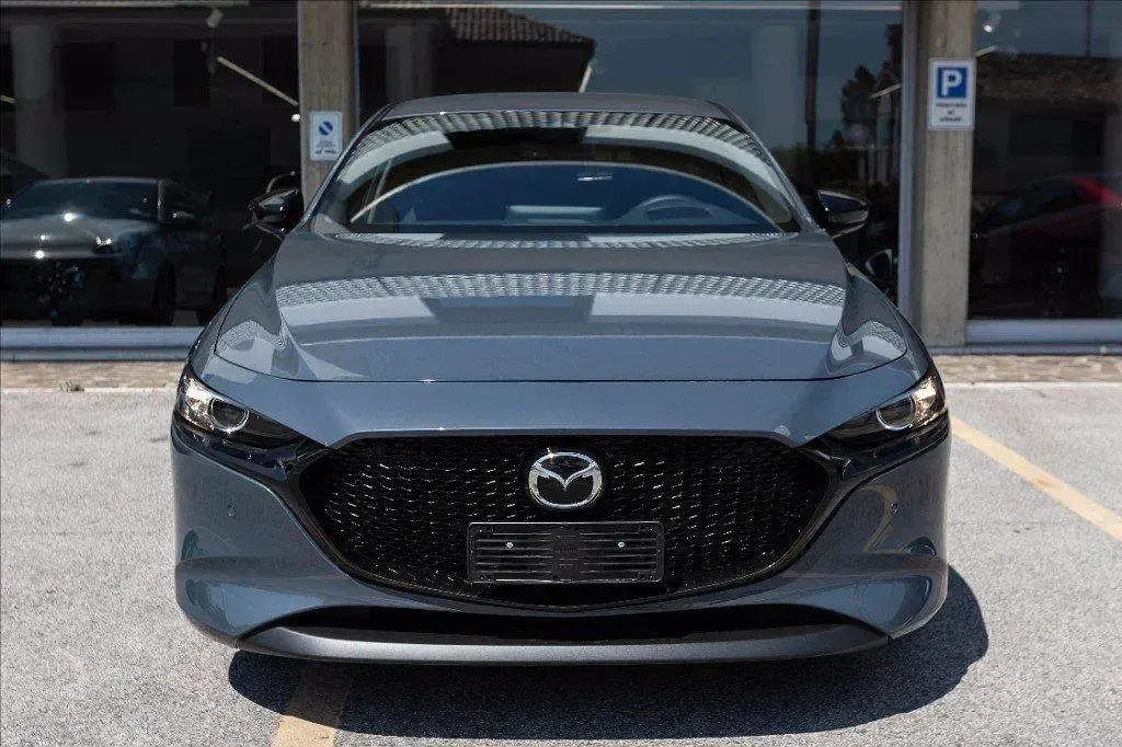 Nuova Mazda 3 Homura-Line 140 CV (102 kW) 2026 Grigio metallizzato Berlina