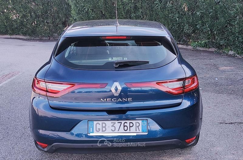 Usata Renault Mégane IV 116 CV (85 kW) 2020 Blu Berlina