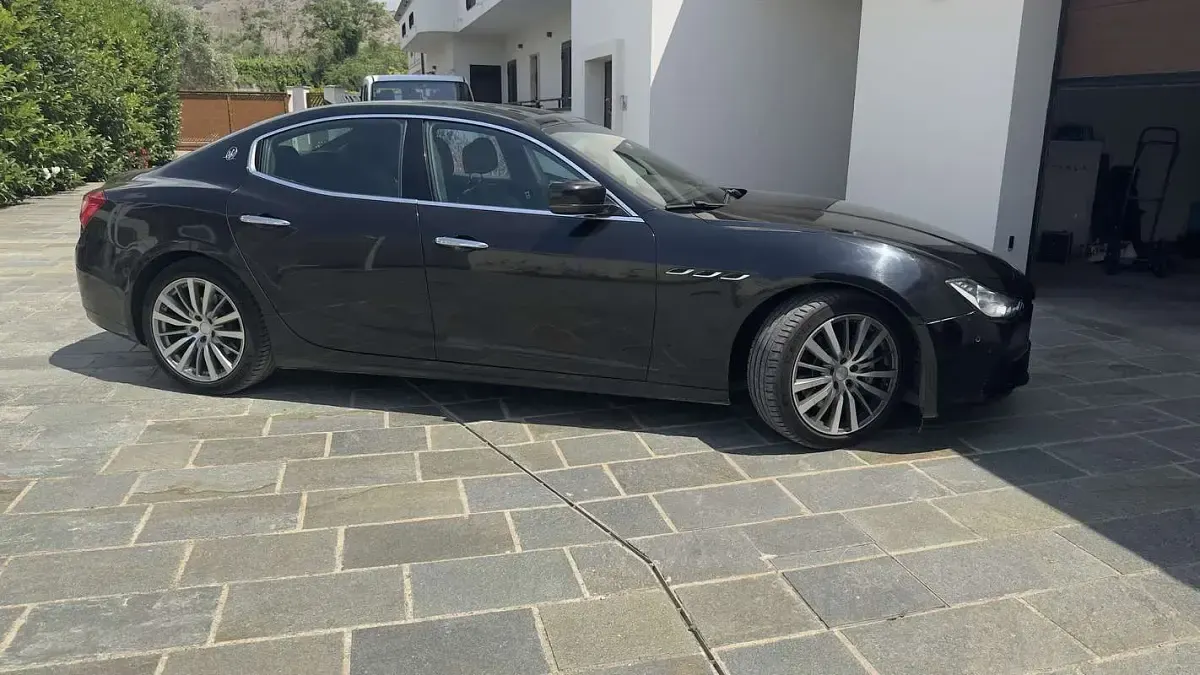 Usata Maserati Ghibli 250 CV (183 kW) 2014 Nero Berlina