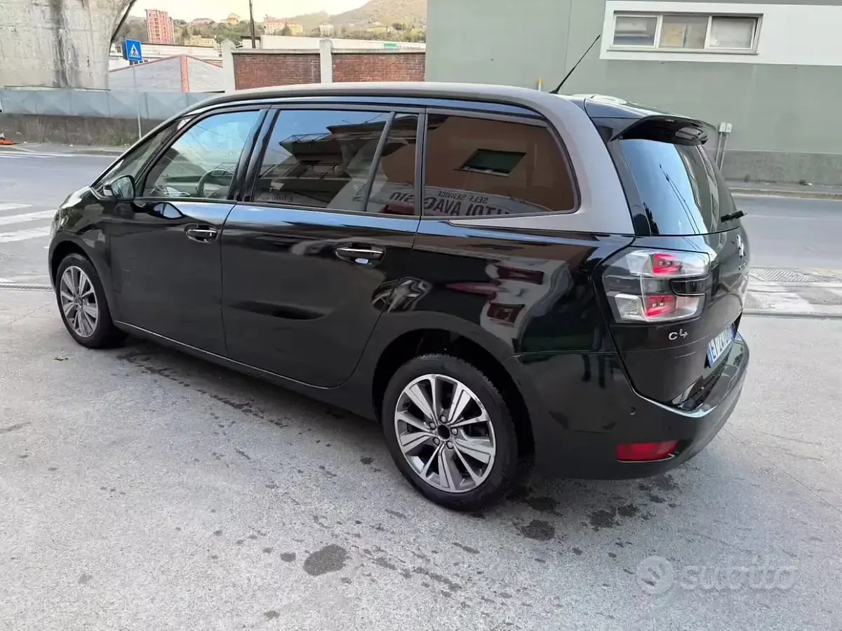 Usado Citroën C4 Picasso Exclusive 116 CV (85 kW) 2015 Negro Monovolumen