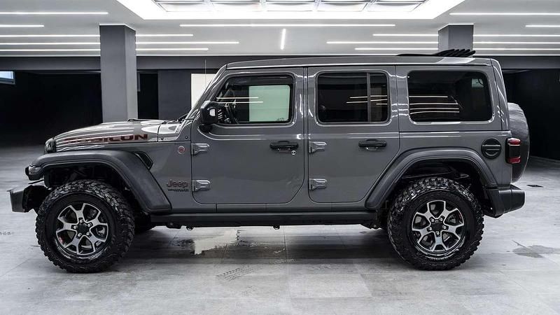 Usata Jeep Wrangler Unlimited Rubicon 200 CV (147 kW) 2019 Grigio gesso perlato SUV