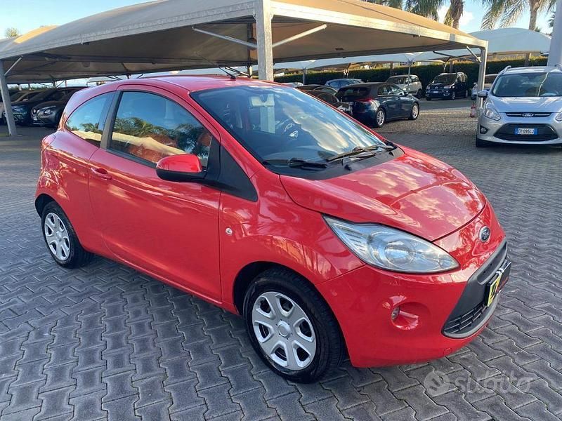Usata Ford Ka Plus 69 CV (50 kW) 2011 Rosso Utilitaria