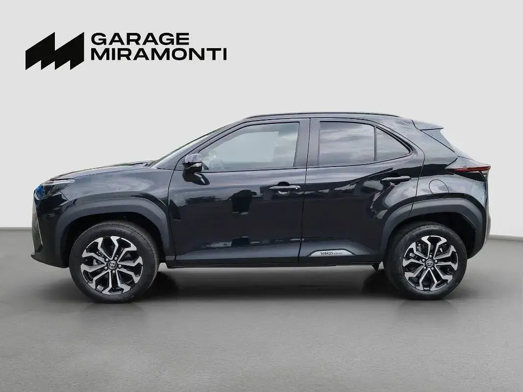 Neu Toyota Yaris Cross Trend 116 PS (85 kW) 2026 Schwarz SUV
