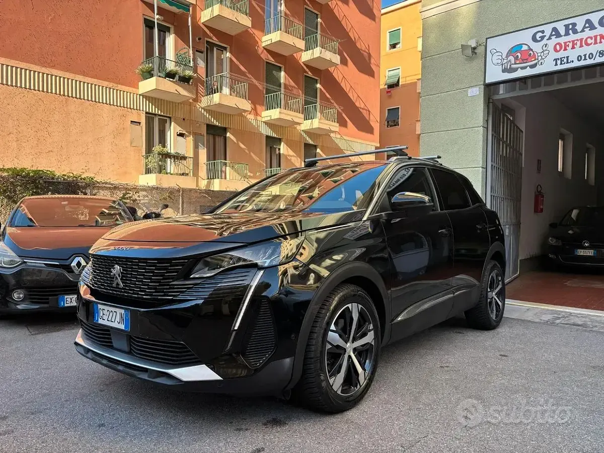 Usata Peugeot 3008 Allure 131 CV (96 kW) 2021 Nero SUV