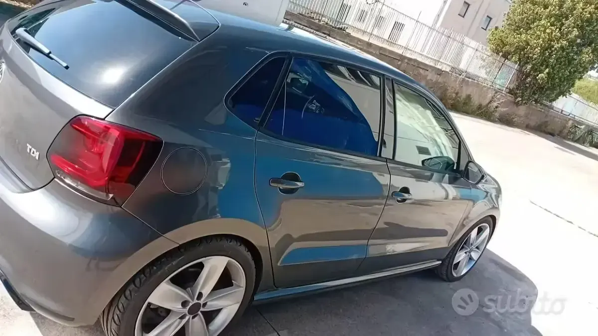 Usata VW Polo 90 CV (66 kW) 2012 Bluazzurro Utilitaria