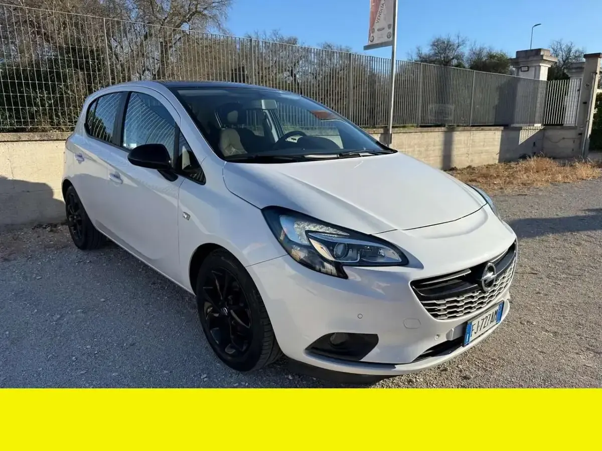 Usata Opel Corsa 75 CV (55 kW) 2017 Other Utilitaria