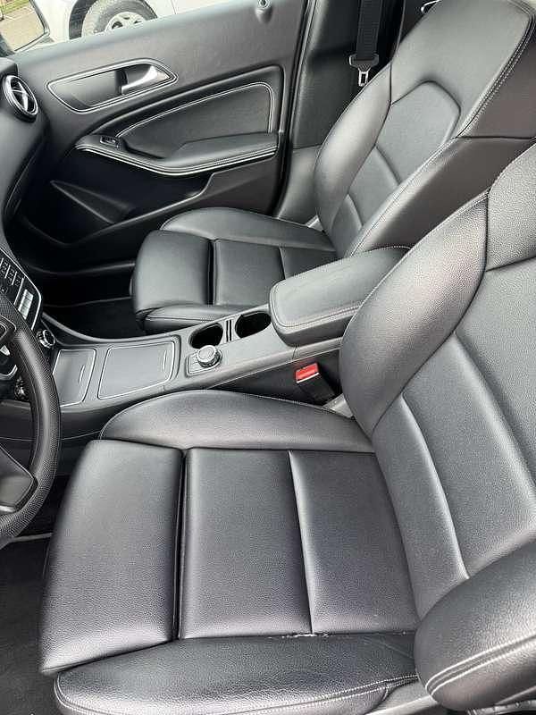 Usata Mercedes A180 Premium 109 CV (80 kW) 2018 Berlina