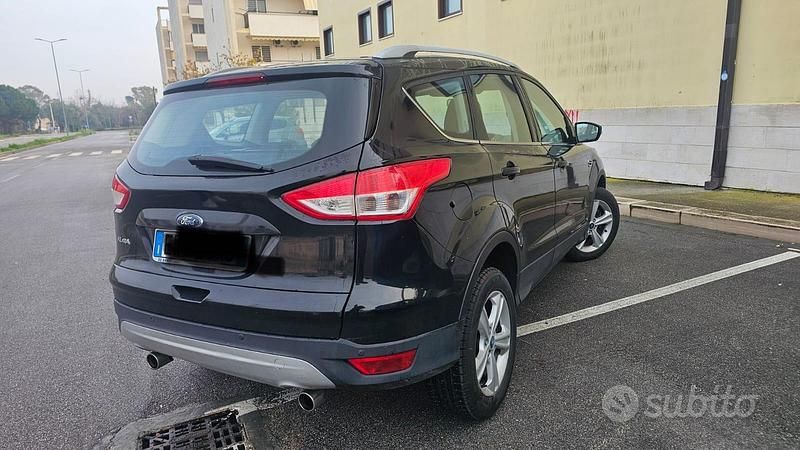 Usata Ford Kuga 140 CV (102 kW) 2014 SUV