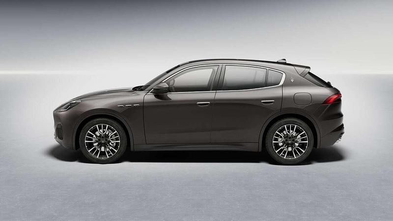Nuova Maserati Grecale 250 CV (183 kW) 2026 Grigio SUV