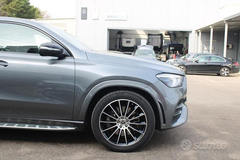 Usado Mercedes GLE400 330 CV (242 kW) 2022 Gris Coupe