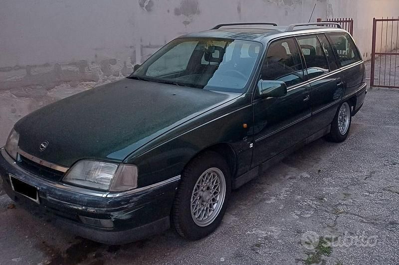 Usata Opel Omega 116 CV (85 kW) 1992 Verde Station wagon