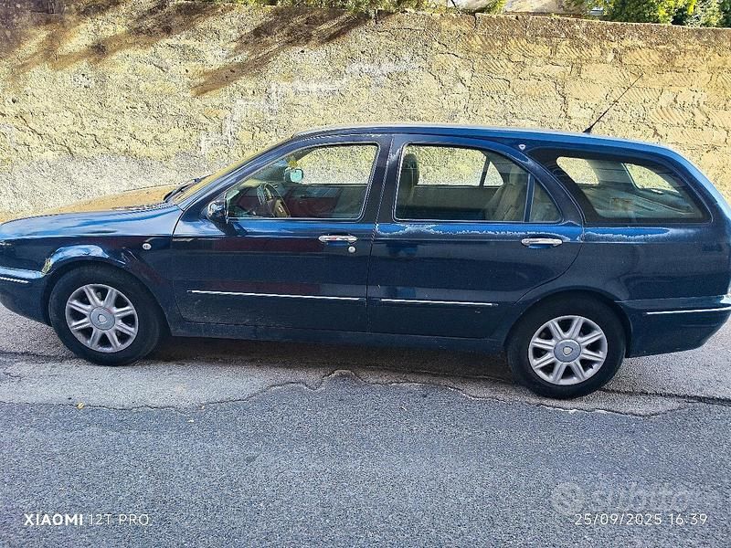Usata 2004 Lancia Lybra | 500 € (Buon prezzo) - Immagine 1/4