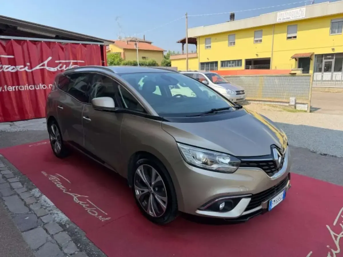 Usata Renault Grand Scénic IV Intens 131 CV (96 kW) 2017 Grigio Monovolume