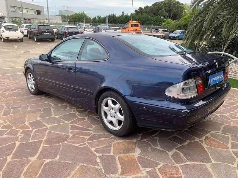 Usata Mercedes CLK200 Elegance 192 CV (141 kW) 2000 Blu/azzurro Coupé