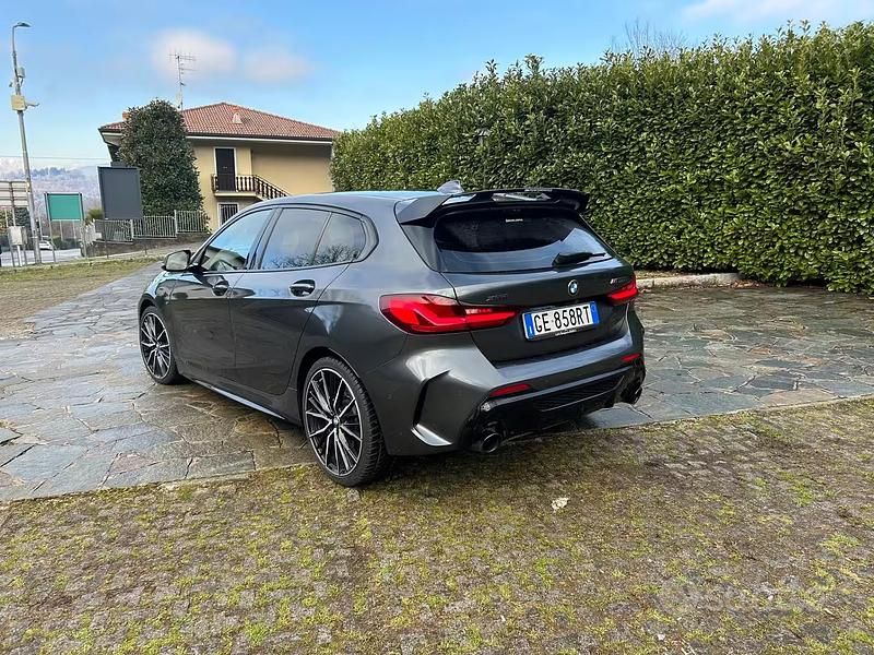 Usata BMW M135 M Sport 306 CV (225 kW) 2021 Grigio Utilitaria