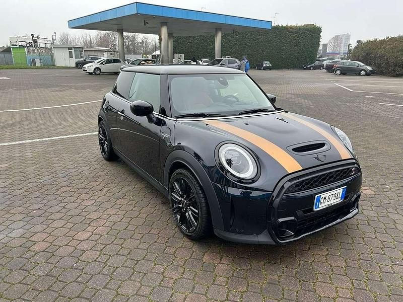 Usata Mini Cooper S Classic 178 CV (130 kW) 2022 Utilitaria