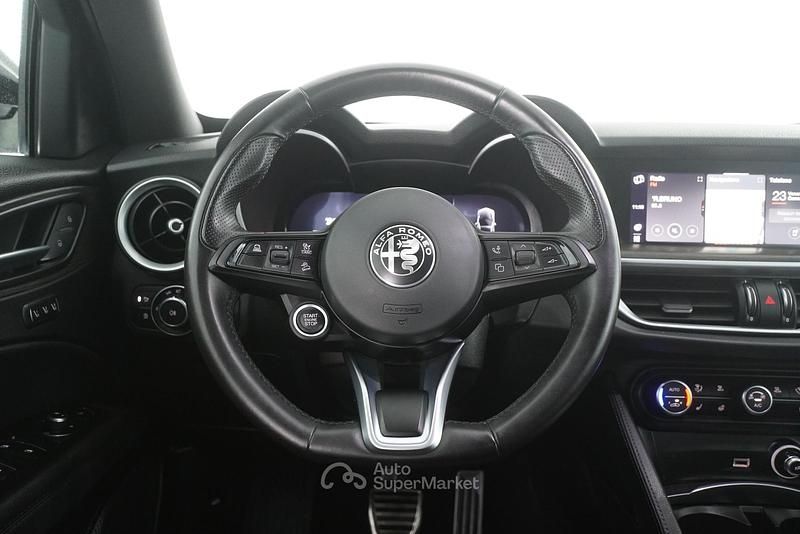 Usata Alfa Romeo Stelvio Ti 209 CV (153 kW) 2023 Bianco SUV