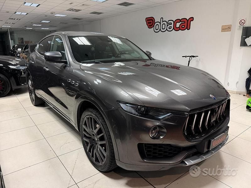 Usata Maserati Levante 275 CV (202 kW) 2016 Grigio SUV