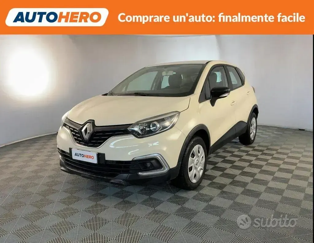 Second-hand Renault Captur Life 90 CP (66 kW) 2018 SUV