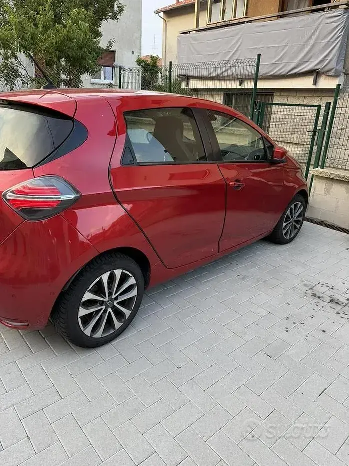 Usata Renault Zoe Intens 50 kW (69 CV) 2020 Rosso Utilitaria
