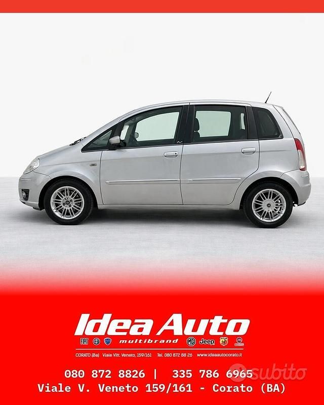 Usata Lancia Musa 90 CV (66 kW) 2008 Grigio Monovolume