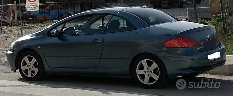 Usata Peugeot 307 CC 109 CV (80 kW) 2004 Cabrio