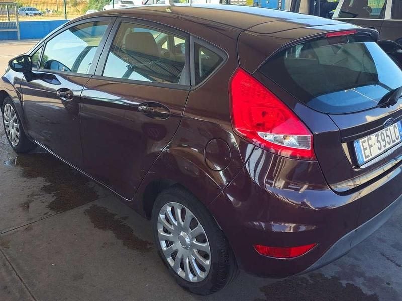 Usata Ford Fiesta Titanium 82 CV (60 kW) 2010 Berlina