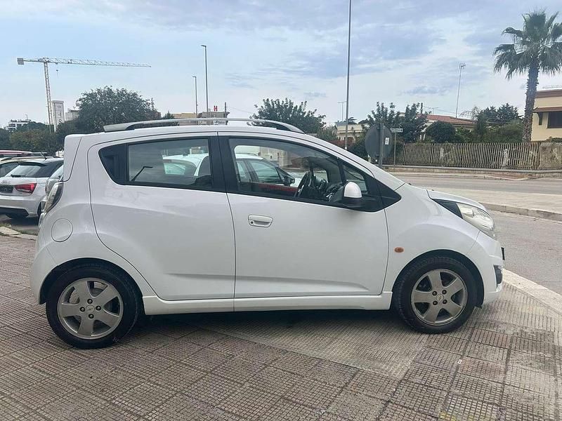 Usata Chevrolet Spark LT 82 CV (60 kW) 2010 Bianco Utilitaria