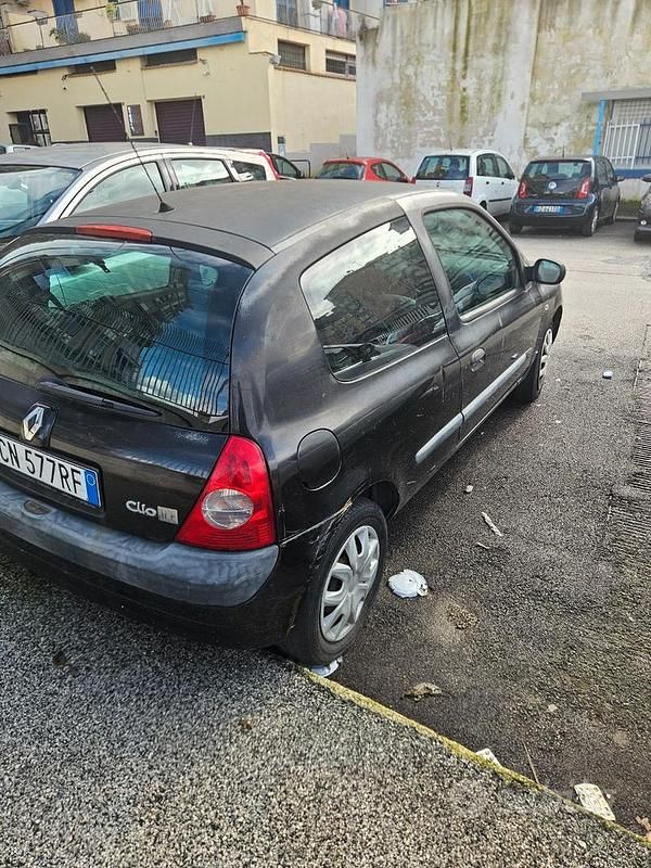 Usata Renault Clio II 2003 Nero Utilitaria