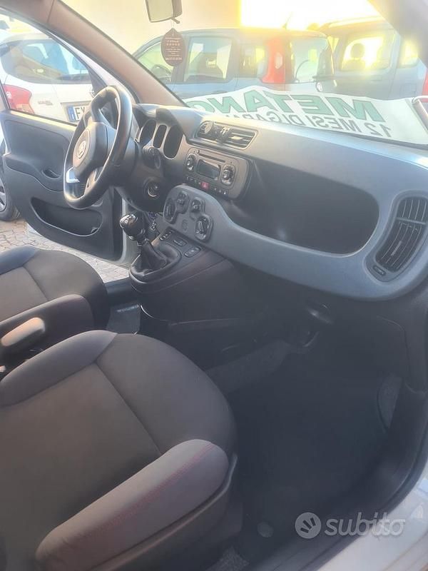 Usata Fiat Panda Easy 80 CV (58 kW) 2016 Beige Utilitaria