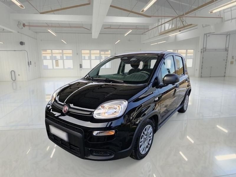 Nero Usata 2024 Fiat Panda S Due volumi | 12.000 € (Buon prezzo) - Immagine 1/4