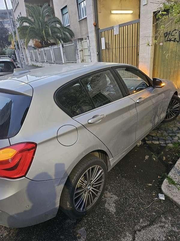 Usata BMW 118 Efficient Dynamics 150 CV (110 kW) 2018 Argento Utilitaria