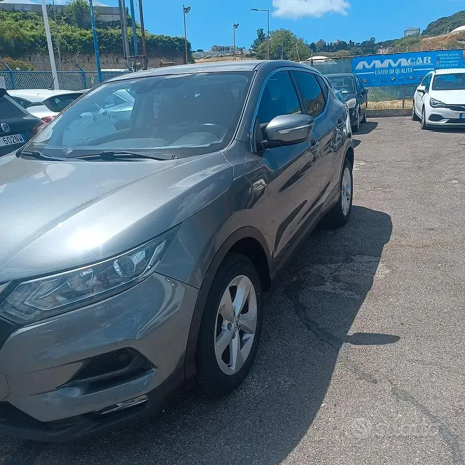 Usata Nissan Qashqai 110 CV (80 kW) 2018 Grigio SUV