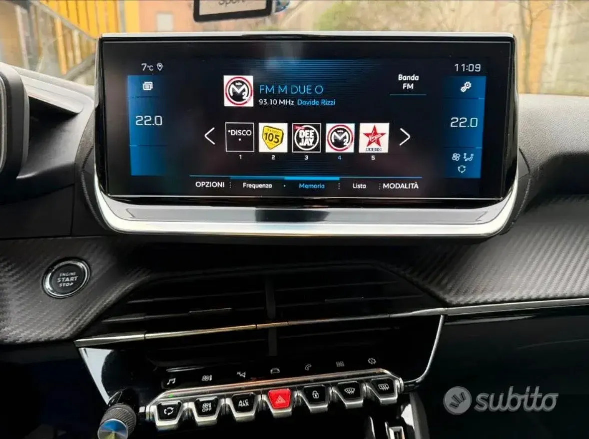Usata Peugeot 208 101 CV (74 kW) 2020 Bianco Utilitaria