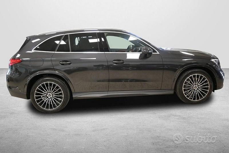Usata Mercedes GLC200 AMG line 163 CV (119 kW) 2025 Grigio SUV