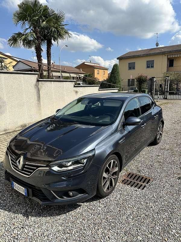Usata 2016 Renault Mégane III Bose Edition Tre volumi | 8500 € (Ottimo prezzo) - Immagine 1/4