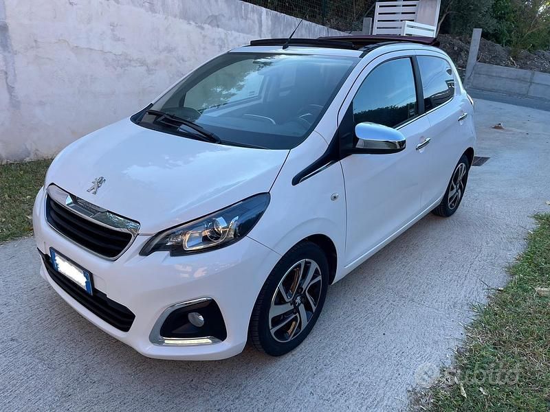 Usata Peugeot 108 Allure 81 CV (59 kW) 2014 Bianco Utilitaria