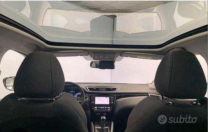 Usata Nissan Qashqai 131 CV (96 kW) 2016 Grigio SUV