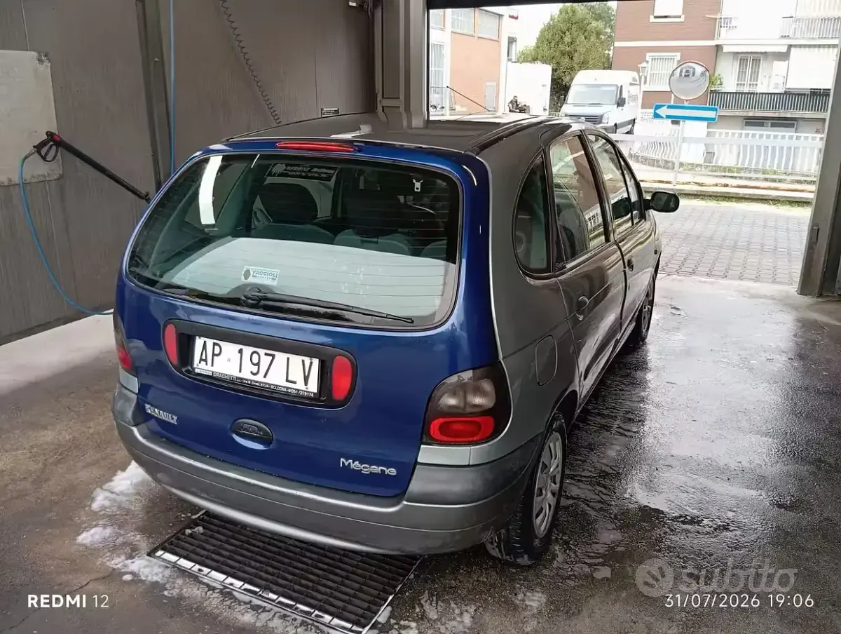 Usata Renault Mégane 90 CV (66 kW) 1997 Grigio Monovolume