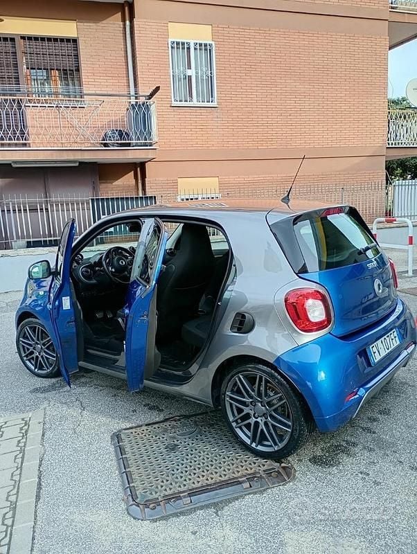 Usata Smart ForFour 90 CV (66 kW) 2018 Utilitaria