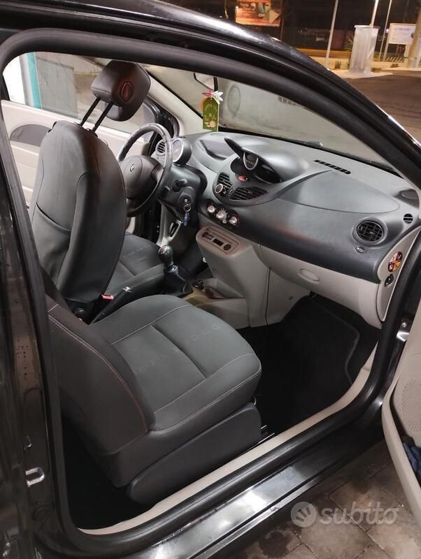 Usata Renault Twingo 60 CV (44 kW) 2008 Nero Utilitaria