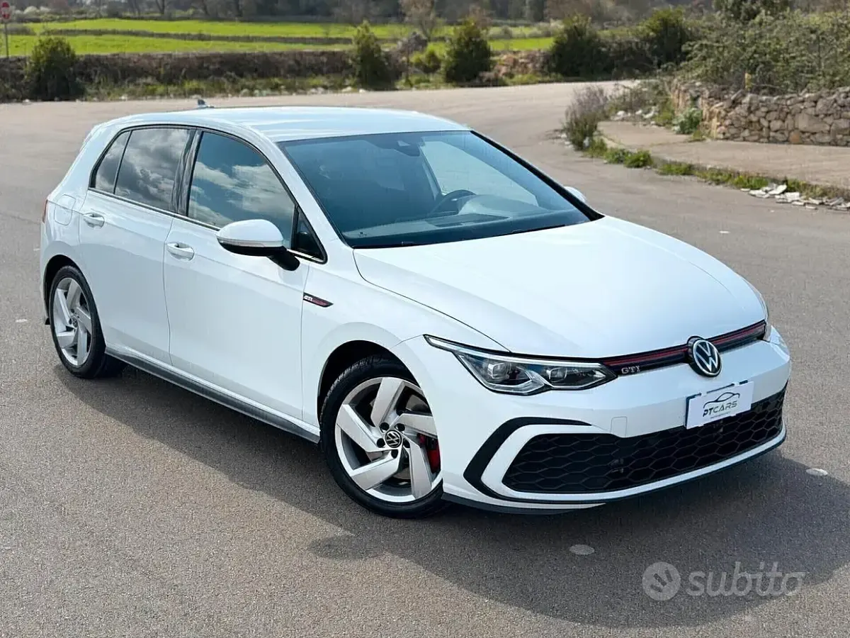 Usata VW Golf VIII GTI 245 CV (180 kW) 2020 Bianco Berlina
